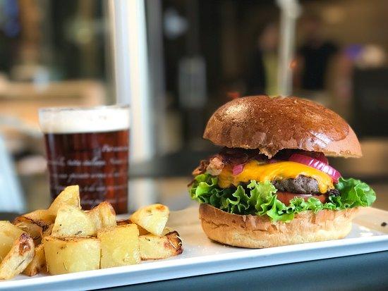 Amarcord Italian Gourmet Pub